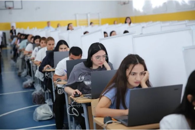 Bu rayonda heç bir müəllim sertifikasiyadan kəsilməyib - RƏSMİ