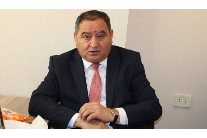 "Dəyərli yəhudu qardaşımız" - Etibar Əliyev Qusmandan yazdı