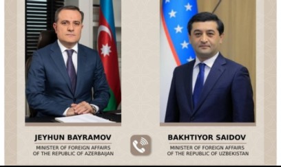 Ceyhun Bayramov özbəkistanlı həmkarı ilə regional vəziyyəti müzakirə edib