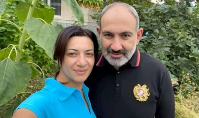 Paşinyanla Anna Akopyanın gənclik fotosu yayılıb - FOTO