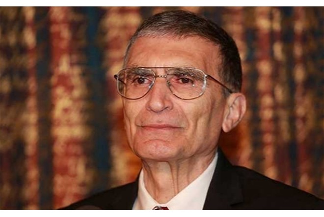 Əziz Sancar Şimali Kipr Türk Respublikası vətəndaşı oldu