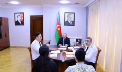 Baş prokuror Xətai rayonunda vətəndaşları qəbul edib 