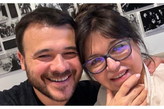 Eminin anasının İçərişəhər gəzintisi - FOTO