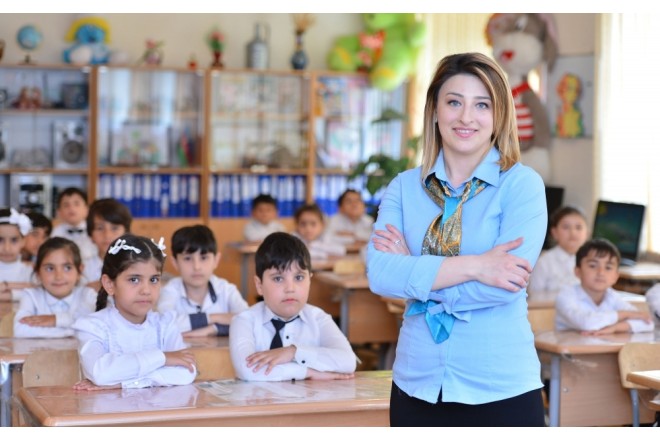 Bakıda çalışan müəllimlərin SAYI