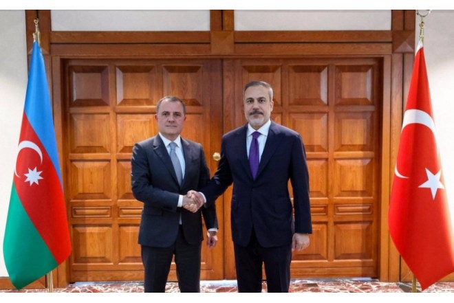 Hakan Fidan ilə Ceyhun Bayramov regional məsələlər müzakirə ediblər