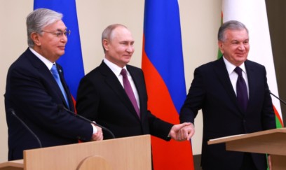 Putin Mirziyoyevlə Tokayevə zəng etdi