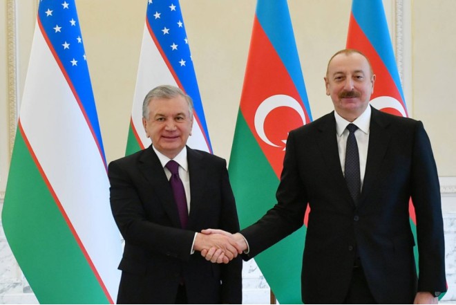 İlham Əliyev Şavkat Mirziyoyevə zəng edib 