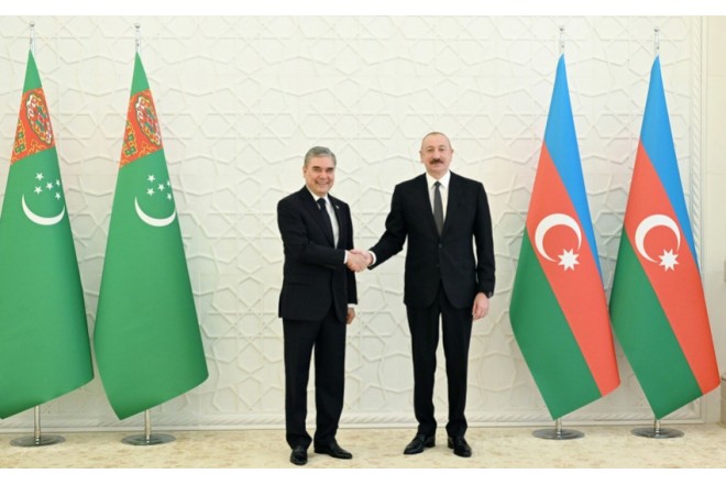 İlham Əliyev Qurbanqulu Berdiməhəmmədova zəng edib 