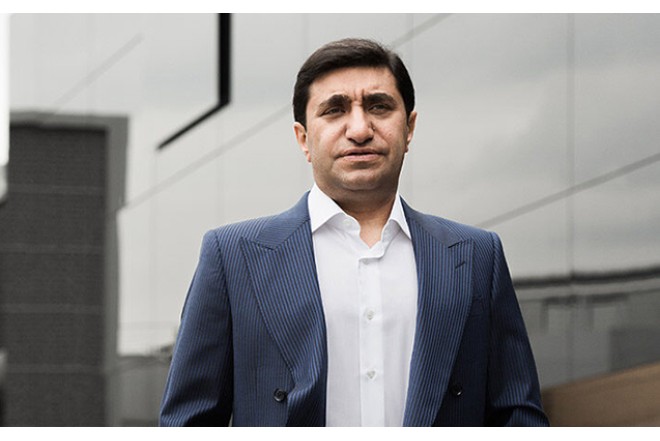 Qod Nisanov oğluna toy edir