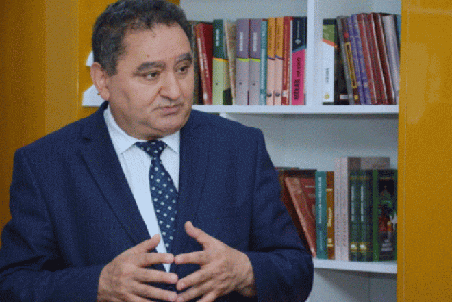Valideynin və Dövlət babanın təhsildən gözləntisi niyə cavabsız qalır?- Etibar Əliyev yazır