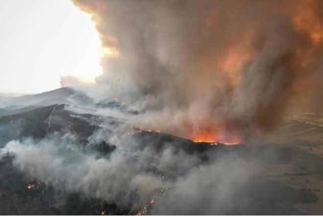 Türkiyədə meşə yanğınları davam edir, 5 kəndin sakinləri köçürülüb 