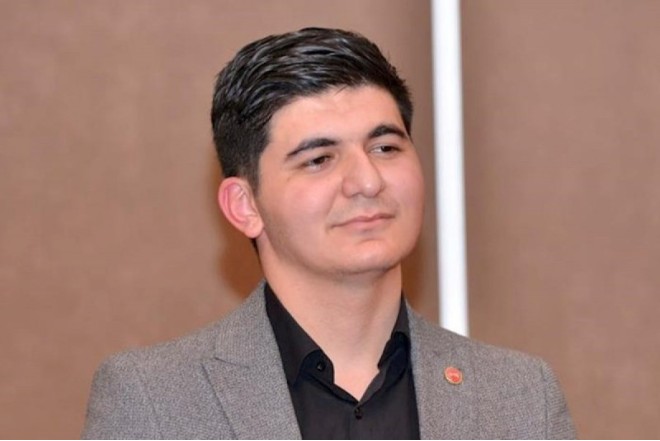 Əhməd Məmmədlinin məhkəməsi başlayıb