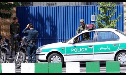 İranın İranşəhr şəhərində silahlı hücum: 5 polis həlak oldu