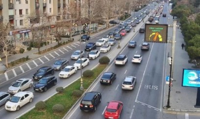 Bakının tıxaclı yolları - SİYAHI