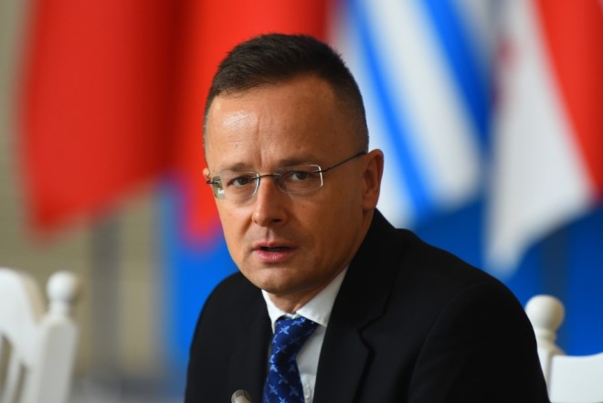 Siyarto: “Drujba” kəmərinin təmiri azı 5 gün çəkəcək 