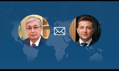 Tokayev Zelenskini TƏBRİK ETDİ 
