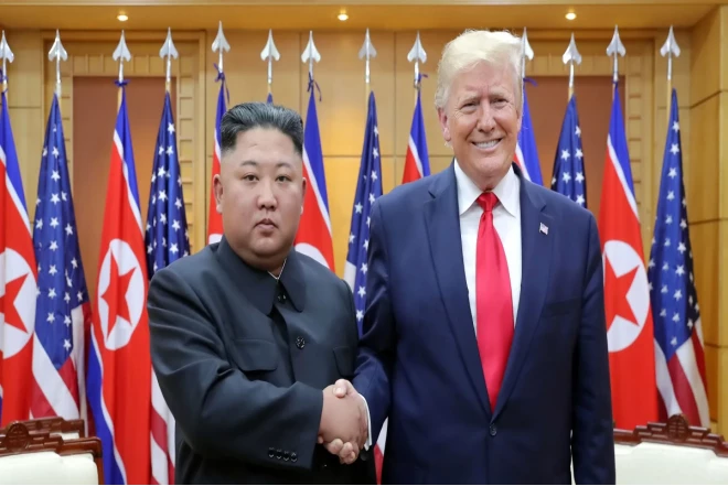 Tramp Kim Çen In ilə görüşmək niyyətindədir 