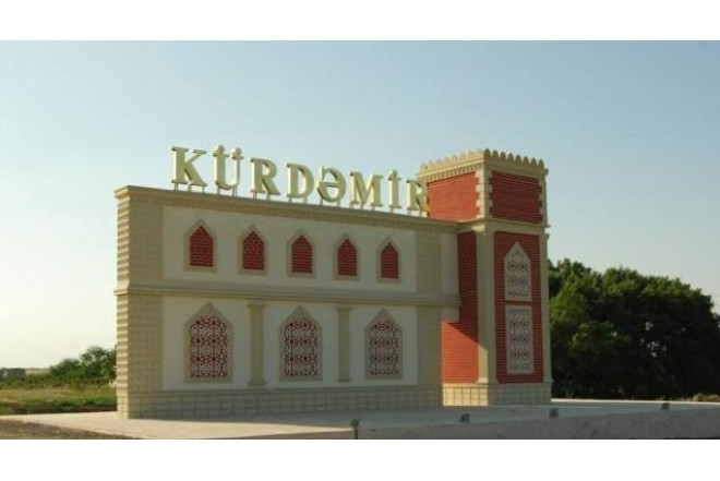 Kürdəmirdə 33 yaşlı kişi binadan YIXILDI