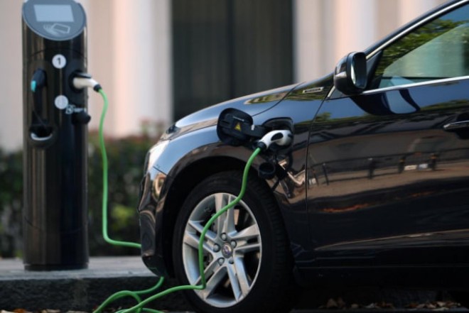 Çin dünyada elektromobillərin ən böyük şarj şəbəkəsini qurur