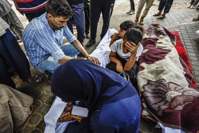 Qəzzada humanitar fəlakət davam edir: Ölənlərin sayı 63 minə yaxınlaşır