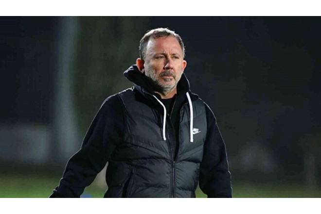 "Beşiktaş"ın yeni baş məşqçisi müəyyənləşdi 