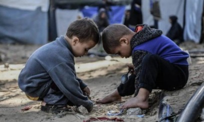 Qəzzada son sutkada 10 nəfər aclıqdan öldü 