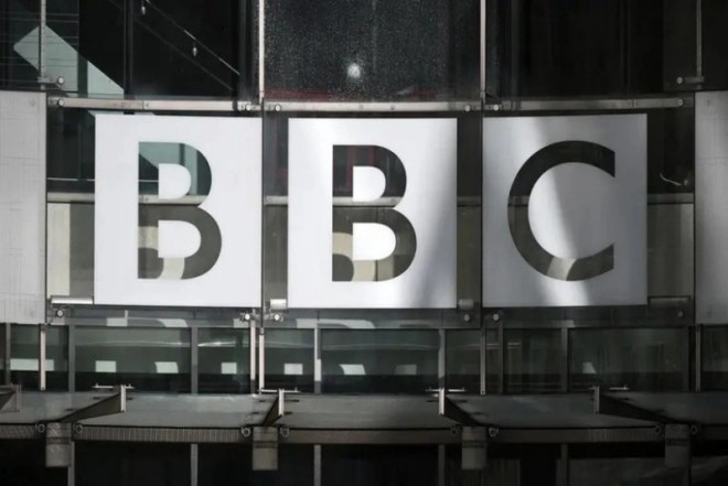 Londonda BBC-nin keçmiş mənzil-qərargahında yanğın olub 