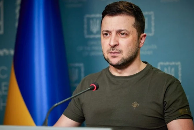 Zelenski: Putin açıq şəkildə danışıqlardan yayınır 
