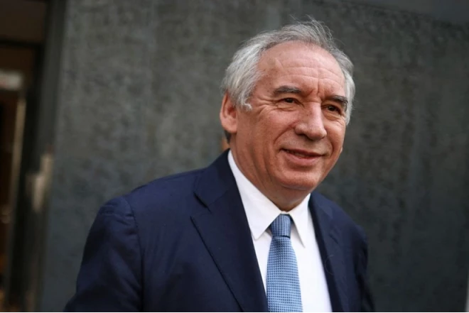 Fransada müxalifəti Baş nazir Bayrunu dəstəkləməyəcəyini açıqlayıb 