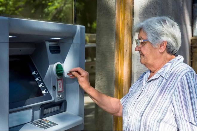 Sentyabrın pensiyaları bu tarixdə ödəniləcək 