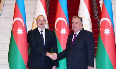 Prezident tacikistanlı həmkarını təbrik etdi 
