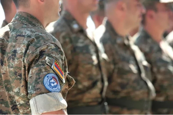 Ermənistan Müdafiə Nazirliyi hərbi xidmət müddətini 6 ay azaltmağı təklif edir 