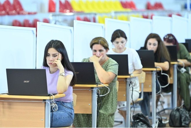 73 mindən çox müəllimin əməkhaqqı artırıldı 