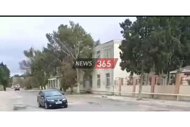 Binə qəsəbəsində 326 nömrəli məktəbin yolu bərbad vəziyyətdədir - VİDEO
