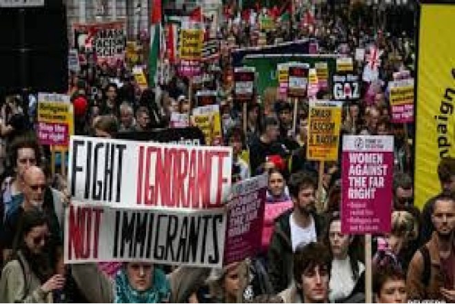 Londonda immiqrasiya əleyhinə aksiyalar keçirilib 