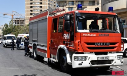 Binəqədidə obyektdə yanğın olub, 4 nəfər xilas edilib 