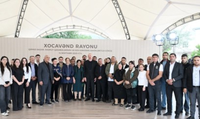 İlham Əliyev Qırmızı Bazar, Hadrut qəsəbələri və Sos kəndinin sakinləri ilə görüşüb 