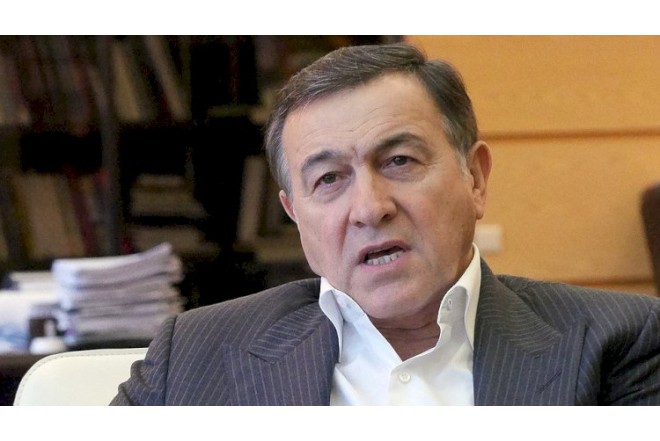Ağalarovun restoranında toy edən məmur işdən çıxarıldı 