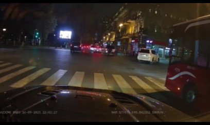 Bakıda "Prado" sərnişin avtobusu ilə toqquşdu - ANBAAN VİDEO