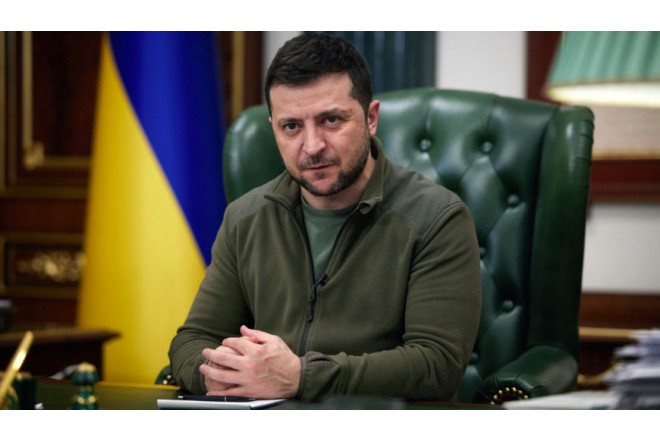 Zelenski Donetsk vilayətinə səfər edərək cəbhə vəziyyəti ilə tanış olub