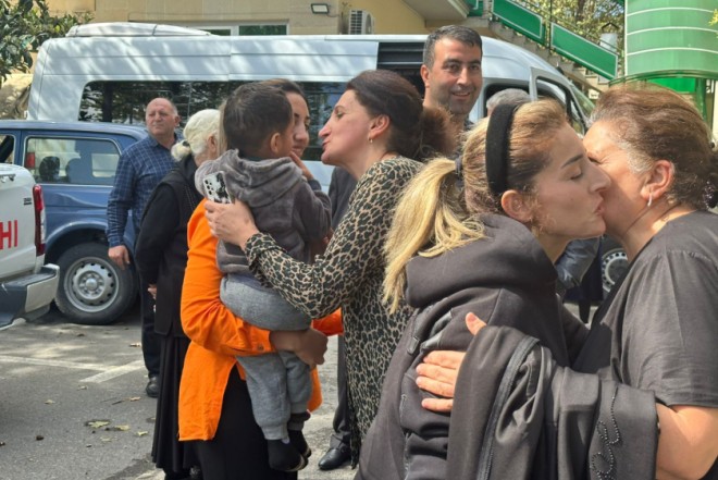 Köç Kəlbəcərə çatdı - Açarlar sakinlərə verildi - YENİLƏNİB