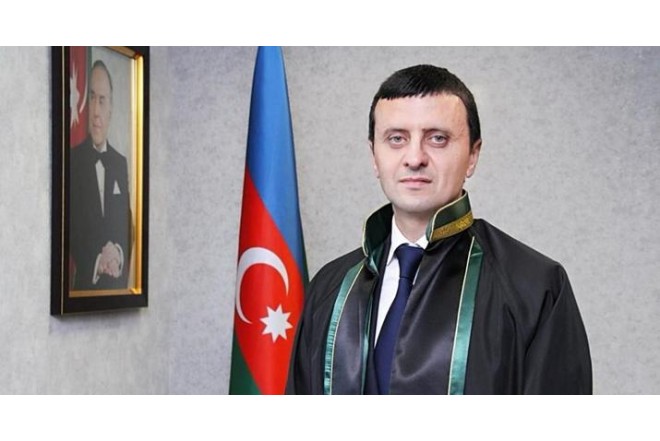 Adnan Əhmədzadənin vəkili vəzifəsindən azad edildi