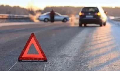 28 yaşlı gənci maşınla vuran sürücü hadisə yerindən qaçdı 