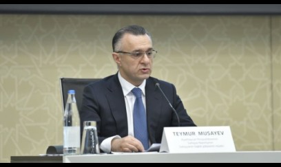 Nazir qalmaqallı prorektoru vəzifədən azad etdi – Yeni təyinat oldu