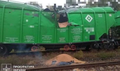 Rus dronu Çerniqovda taxıl vaqonunu vurub 