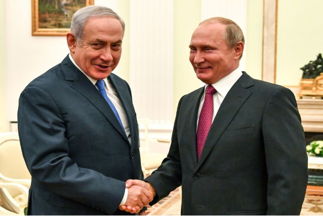 Putin Netanyahu ilə telefon danışığı aparıb 