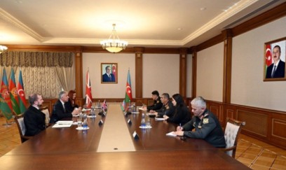 Azərbaycan və Böyük Britaniya hərbi əməkdaşlığı müzakirə ediblər