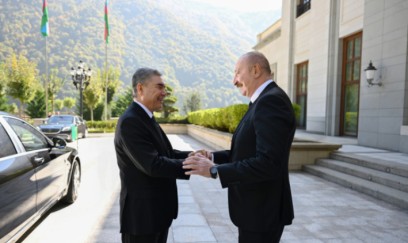 Prezident İlham Əliyev Qəbələdə Berdiməhəmmədovla danışıqlar apardı