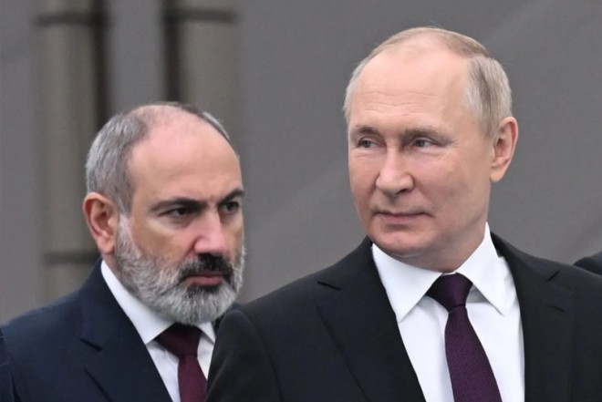 Paşinyan və Putin arasında telefon danışığı olub