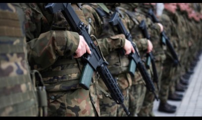 Polşa hərbi təlim proqramını genişləndirir: Minlərlə insan iştirak edəcək